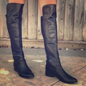 Charles David over-knee high boots 8- like new 🥳